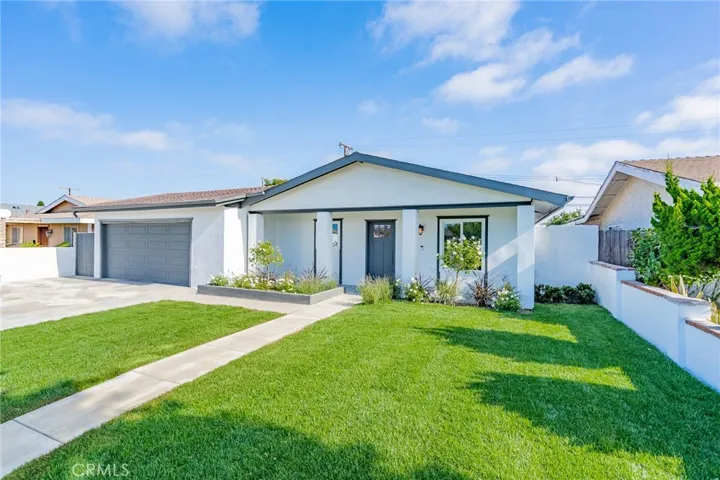 9572 Flounder Drive, Huntington Beach, California 92646