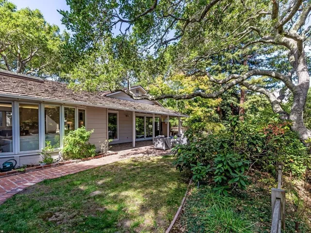90 Bear Gulch Drive, Portola Valley, California 94028