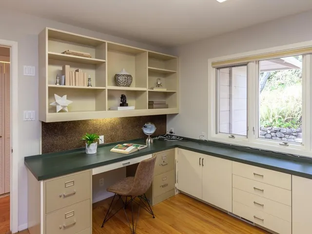 90 Bear Gulch Drive, Portola Valley, California 94028