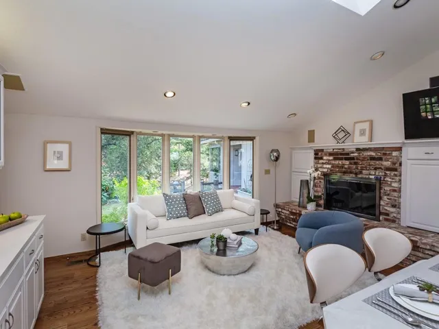 90 Bear Gulch Drive, Portola Valley, California 94028