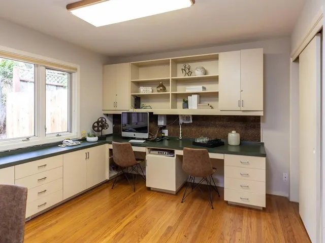 90 Bear Gulch Drive, Portola Valley, California 94028