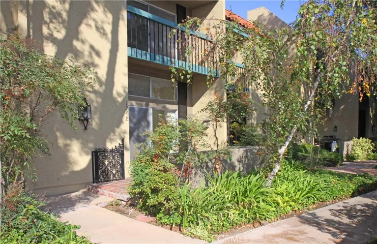 Welcome HOME.  This attached town home can be all yours - no one over or under you.