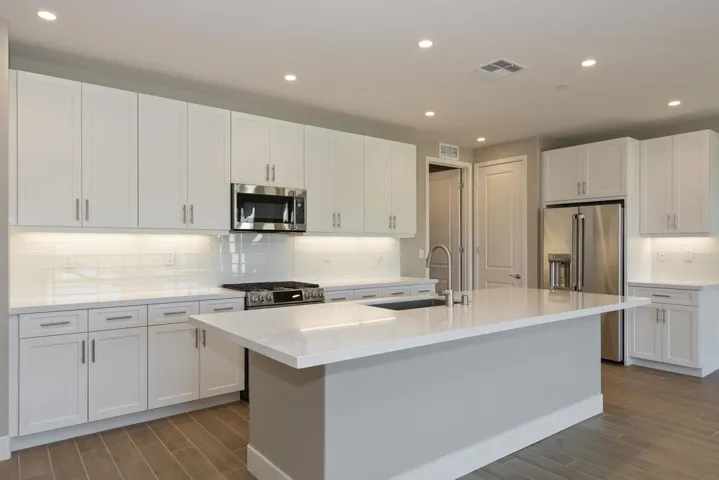 008_Kitchen