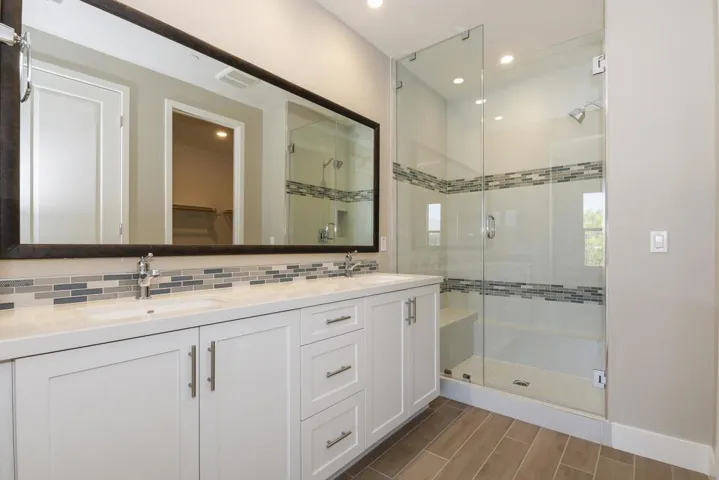 019_Master Bathroom