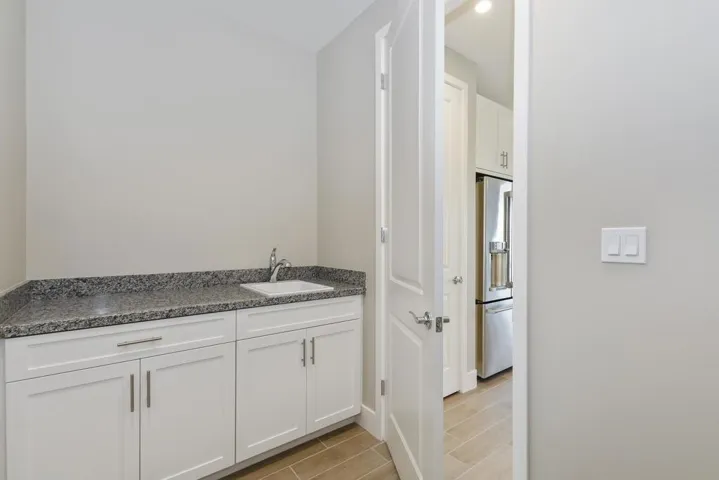 020_Laundry Room