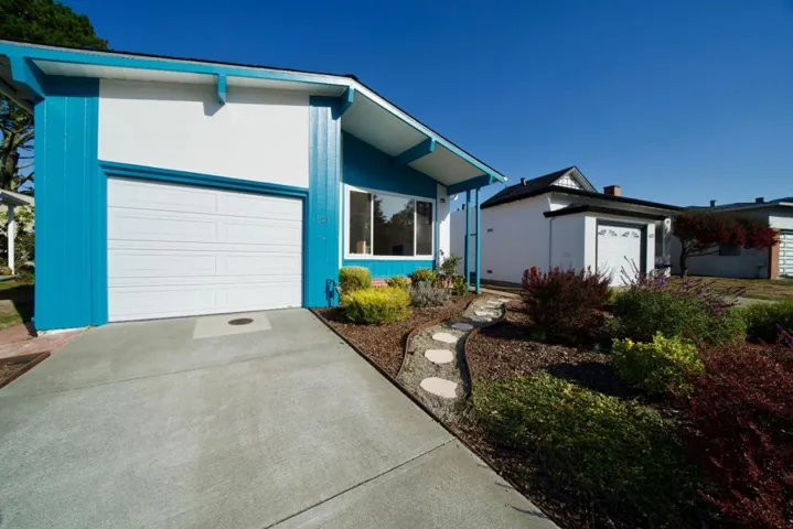 621 Forest Lake Drive, Pacifica, California 94044