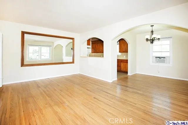 10929 Whitegate Avenue, Sunland, California 91040