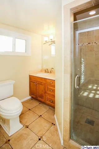 10929 Whitegate Avenue, Sunland, California 91040