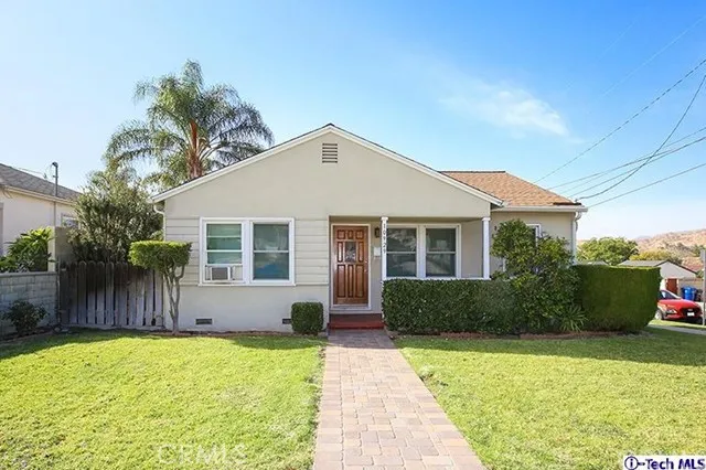 10929 Whitegate Avenue, Sunland, California 91040