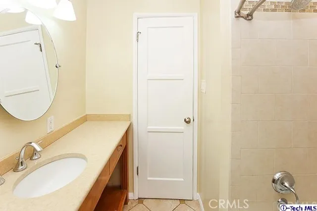10929 Whitegate Avenue, Sunland, California 91040