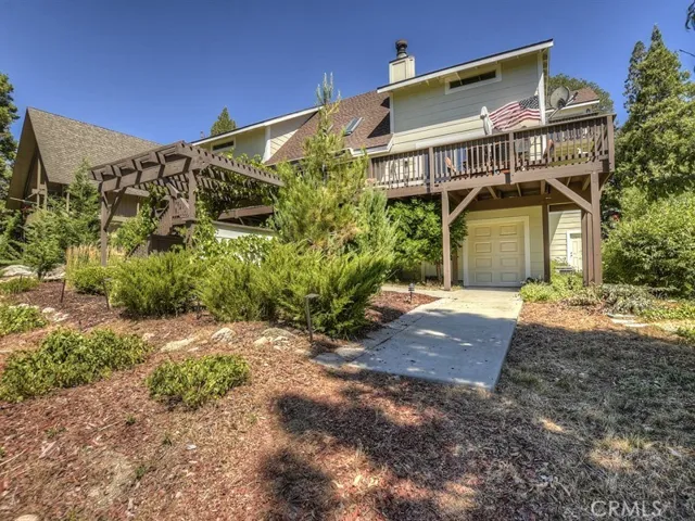 444 Golf Course Road, Lake Arrowhead, California 92352