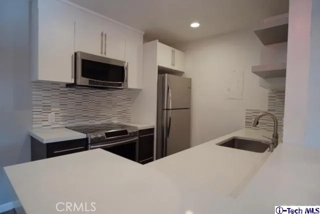 1935 Alpha Road 237, Glendale, California 91208