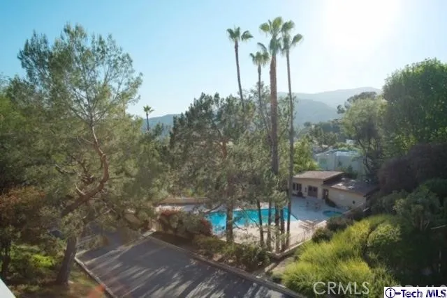 1935 Alpha Road 237, Glendale, California 91208