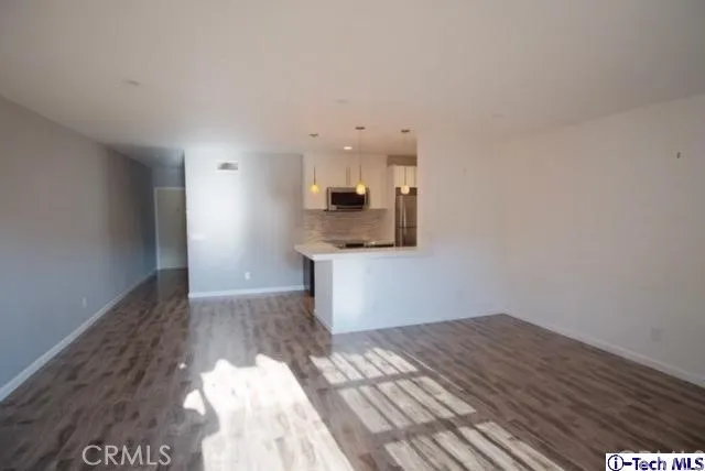 1935 Alpha Road 237, Glendale, California 91208