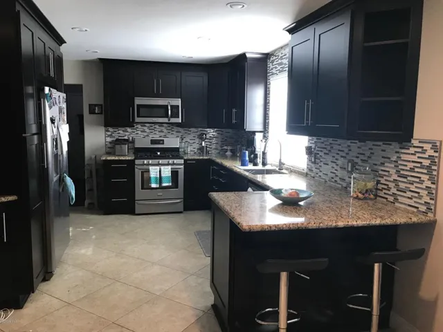 Beaver kitchen