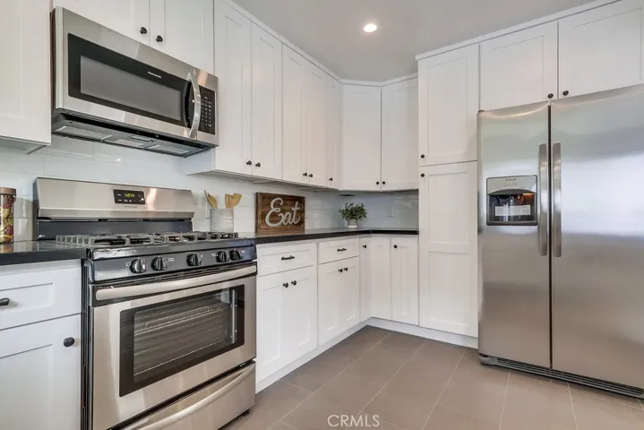 3178 Eucalyptus Avenue, Long Beach, California 90806