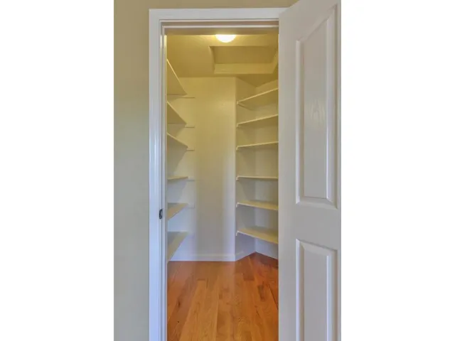 1120 Mulberry Court, Hollister, California 95023