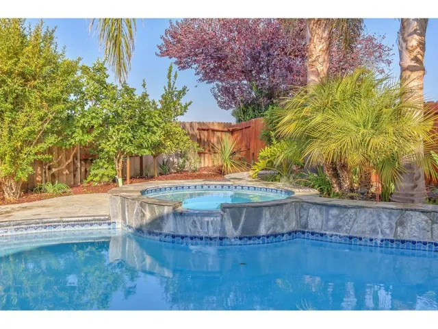 1120 Mulberry Court, Hollister, California 95023