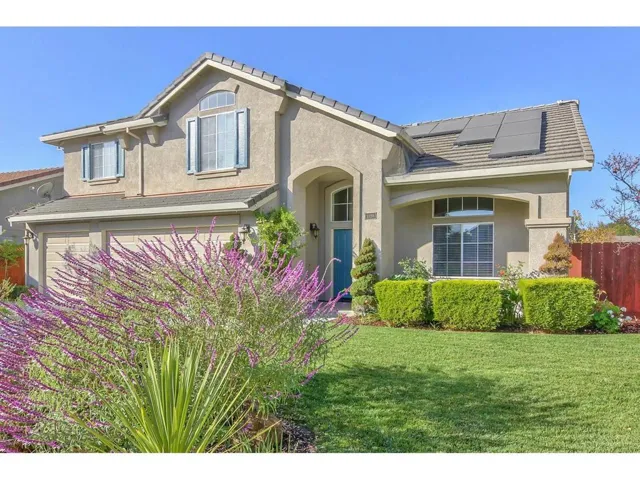 1120 Mulberry Court, Hollister, California 95023