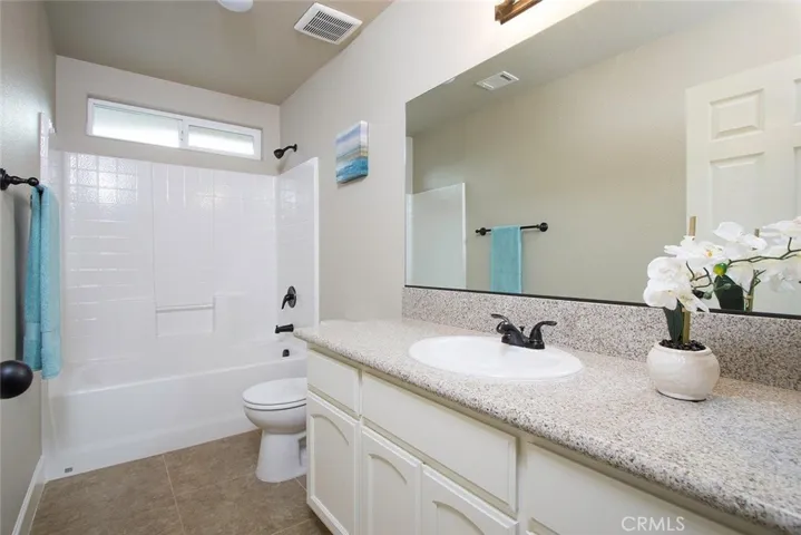 18240 Daley Road, Madera, California 93638
