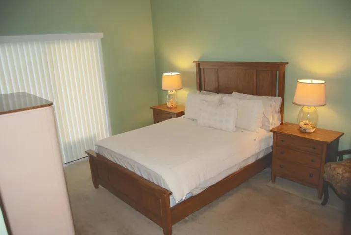 NEW.MASTERBED