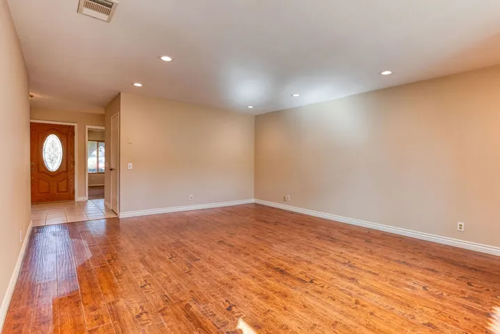 3745 Ginger Way, Oceanside, California 92057