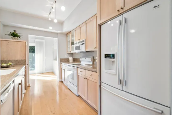 38 3rd Street 107, Los Altos, California 94022