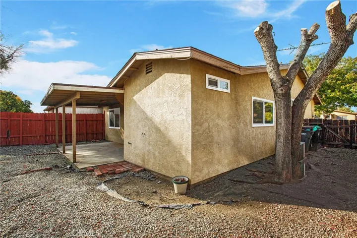 606 Toledo Drive, Hemet, California 92545