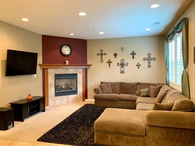 7941 English Oak Circle, Gilroy, California 95020