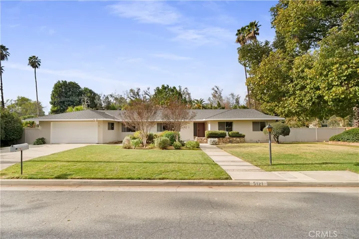 5121 Palisade Circle, Riverside, California 92506