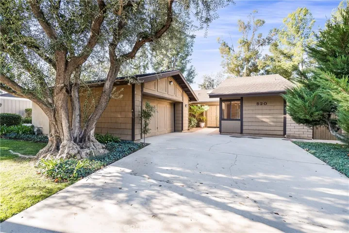 520 Via La Paloma, Riverside, California 92507