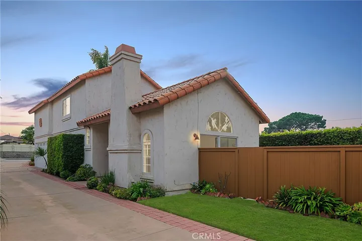 1901 Ernest Avenue A, Redondo Beach, California 90278