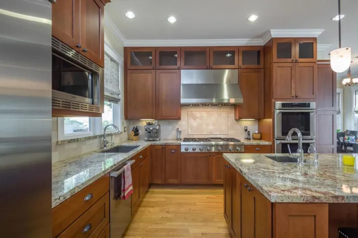 35 Palomar Oaks Lane, Redwood City, California 94062