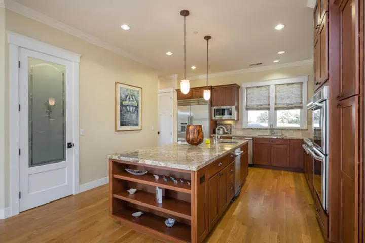 35 Palomar Oaks Lane, Redwood City, California 94062