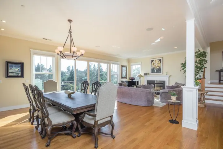 35 Palomar Oaks Lane, Redwood City, California 94062