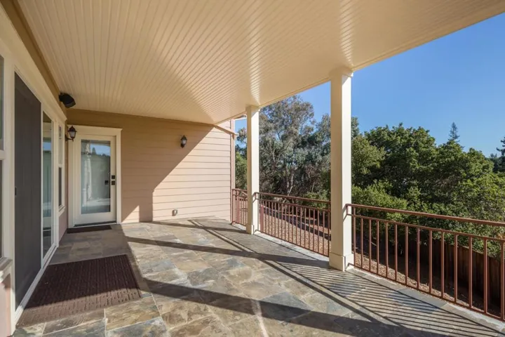 35 Palomar Oaks Lane, Redwood City, California 94062