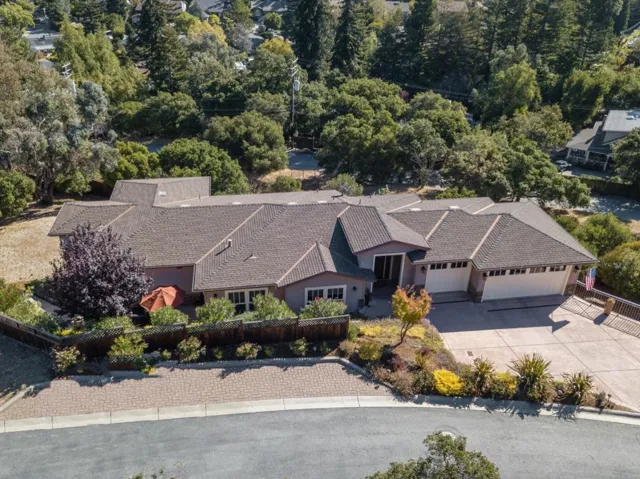 35 Palomar Oaks Lane, Redwood City, California 94062