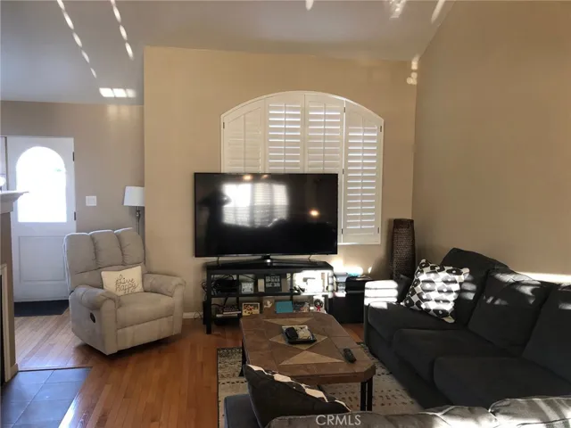 320 N Catalina Avenue 9, Redondo Beach, California 90277