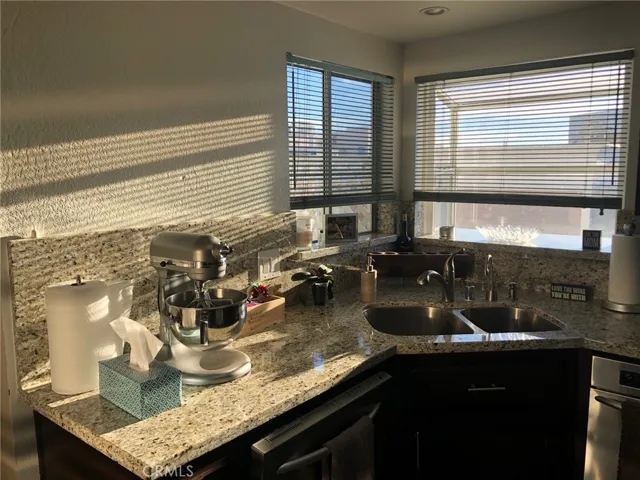 320 N Catalina Avenue 9, Redondo Beach, California 90277