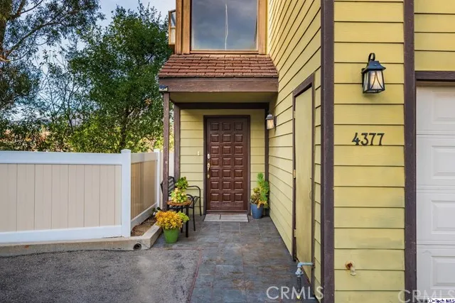 4377 Ocean View Boulevard, Montrose, California 91020