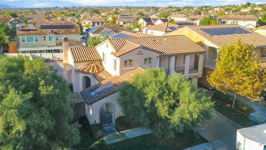 32066 Live Oak, Temecula, California 92592