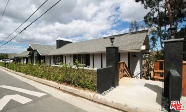 3910 Cody Road, Sherman Oaks, California 91403