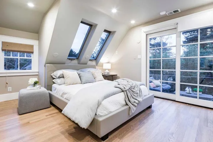 250 Cowper Street, Palo Alto, California 94301