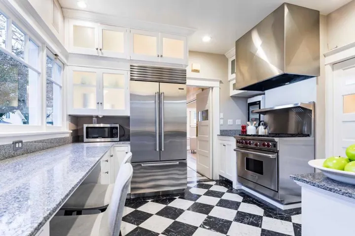 250 Cowper Street, Palo Alto, California 94301