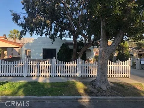 922 N Lincoln Street, Burbank, California 91506
