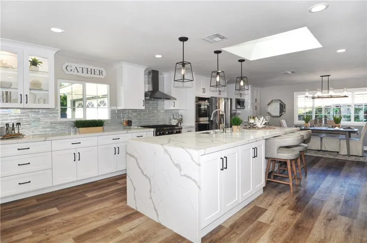 2021 S Capella Court, Costa Mesa, California 92626