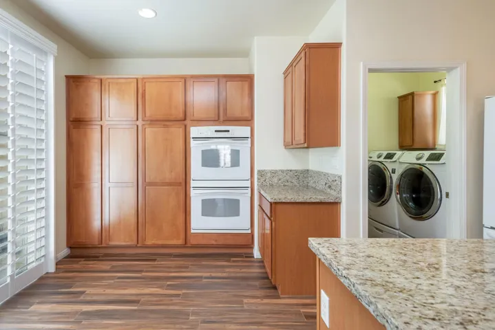 49890pacinostreet-lr-16