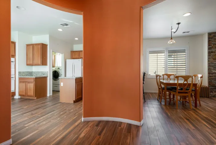 49890pacinostreet-lr-14