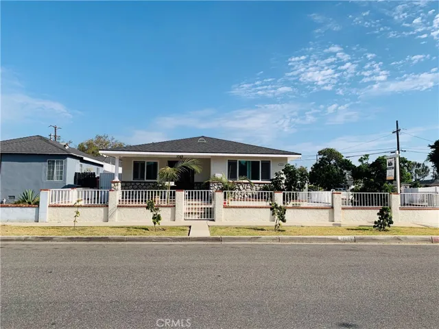 1049 E Silva Street, Long Beach, California 90807