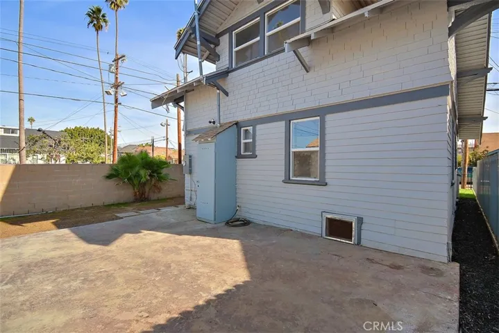 3901 Walton Avenue, Los Angeles, California 90037